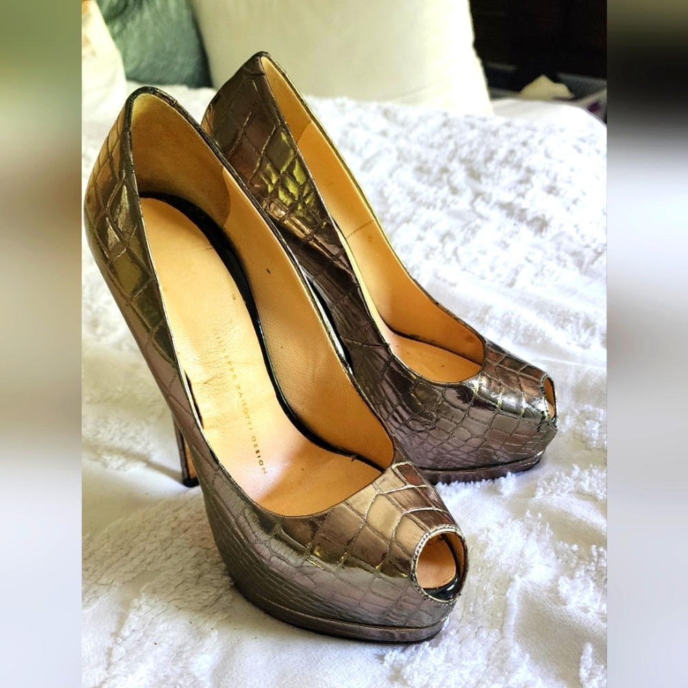 Giuseppe Zantoni pumps